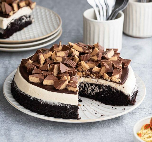One Layer Reese's Cake