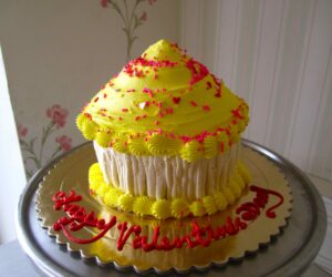 yellow-jumbo-cupcake