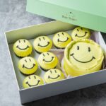Minimalist & Cupcakes Box – Smiley
